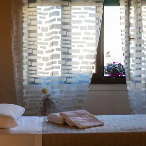 L'opera Guest house